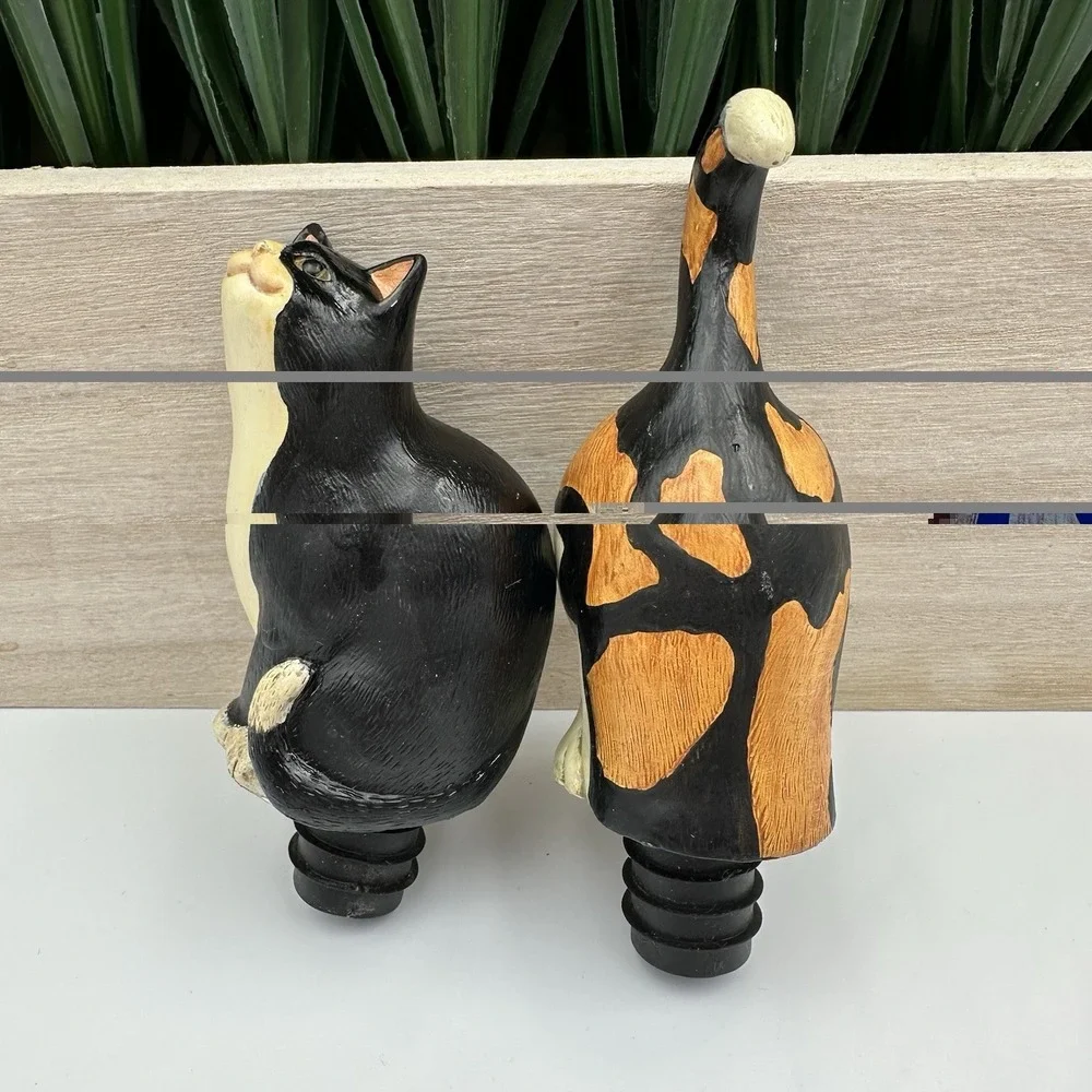 Set‎ of 2 Whimsical CAT Shaped Resin Wine Bottle Stoppers Toppers